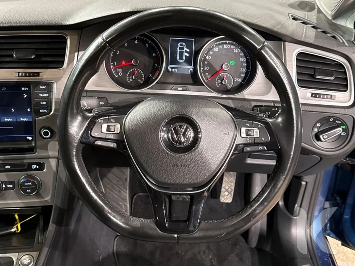 Volkswagen Golf Estate, Petrol, 2017, Blue