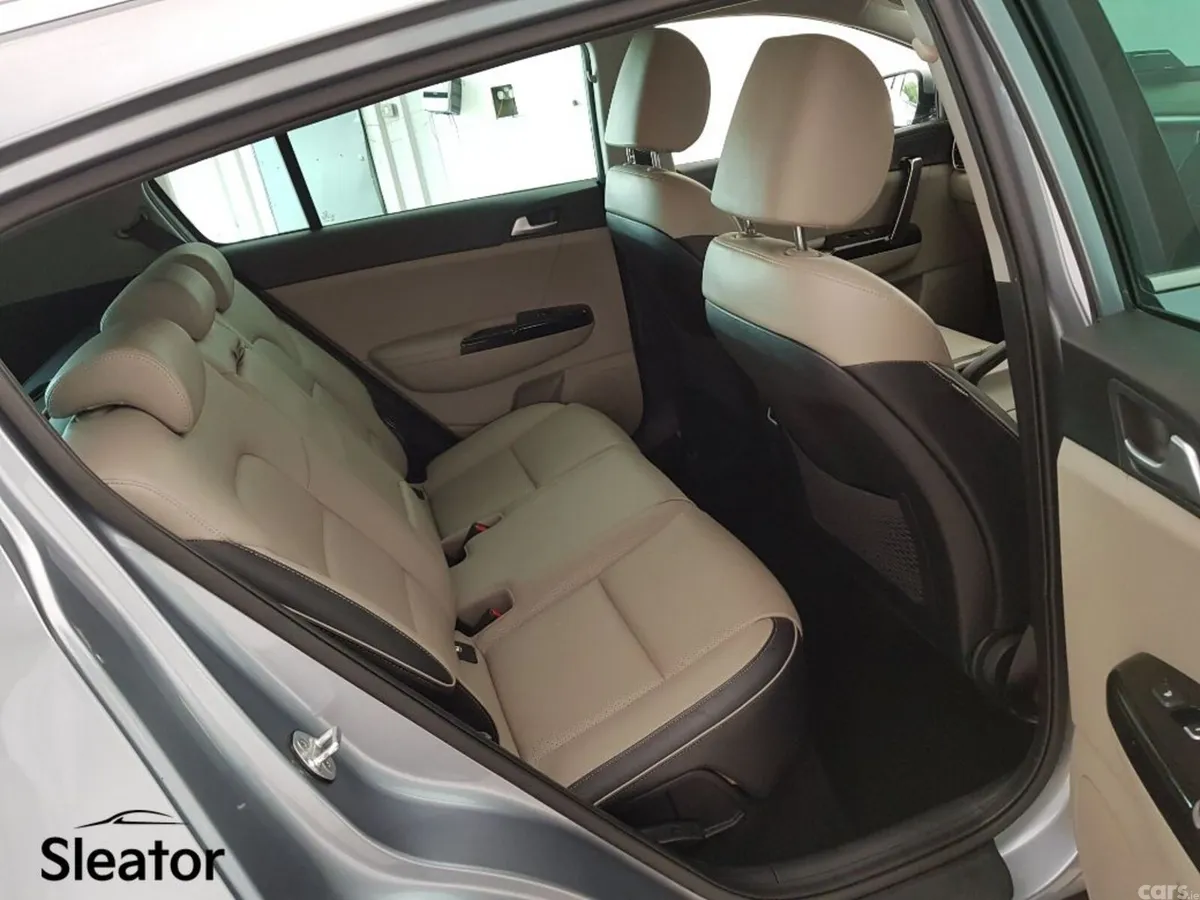 Kia Sportage MPV, Diesel, 2020, Grey