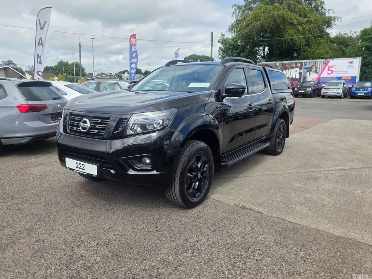 Nissan Navara Pick Up, Diesel, 2022, Black