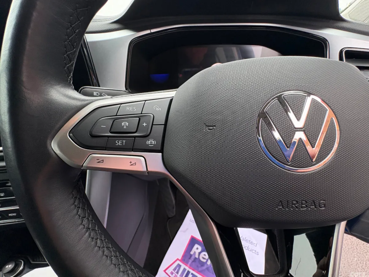 Volkswagen T-Roc SUV, Petrol, 2023, Blue