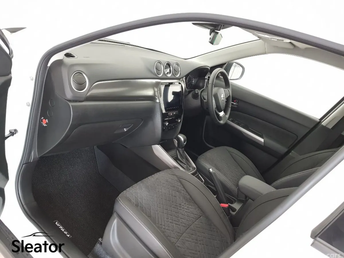 Suzuki Vitara SUV, Petrol Hybrid, 2026, White