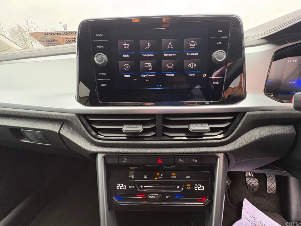 Volkswagen T-Roc SUV, Petrol, 2023, Blue