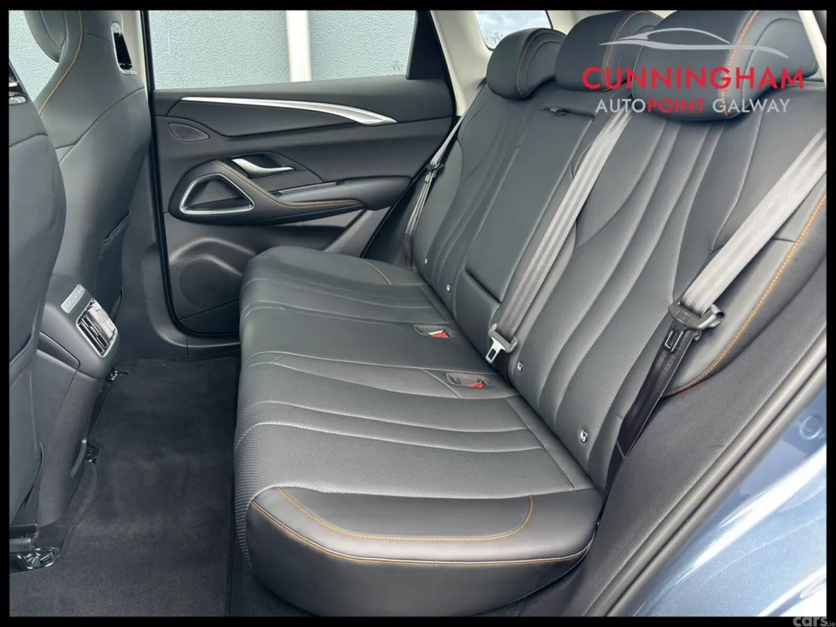 BYD SEALION 5 MPV, Petrol Plug-in Hybrid, 2027, Blue