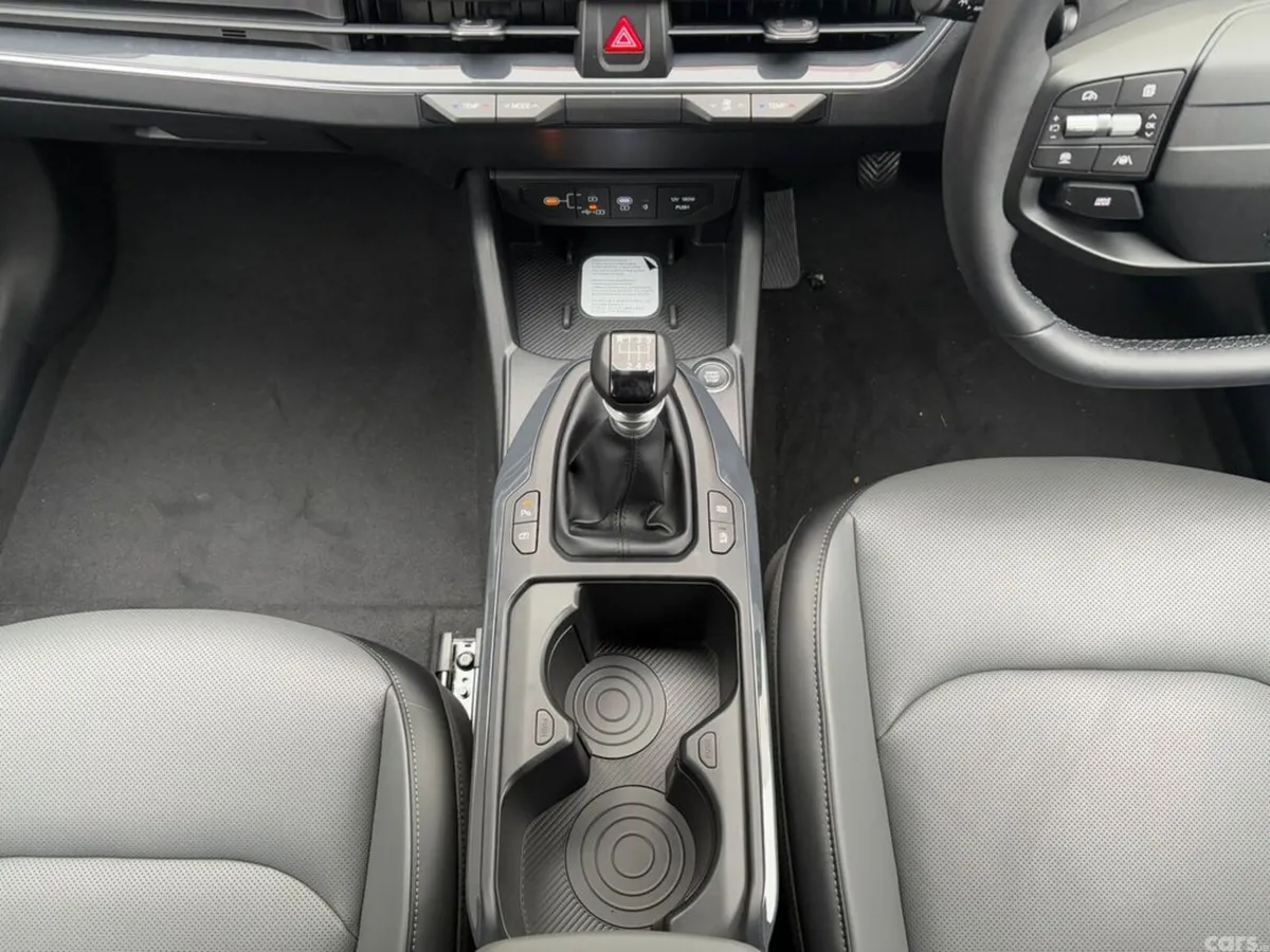 Kia K4 Hatchback, Petrol, 2027, White