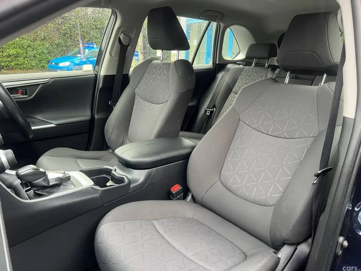 Toyota RAV4 SUV, Petrol Hybrid, 2022, Blue