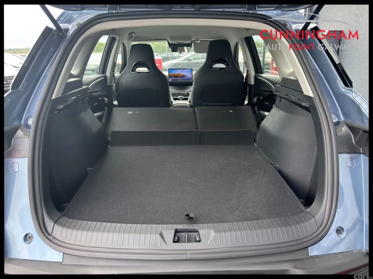 BYD SEALION 5 MPV, Petrol Plug-in Hybrid, 2027, Blue