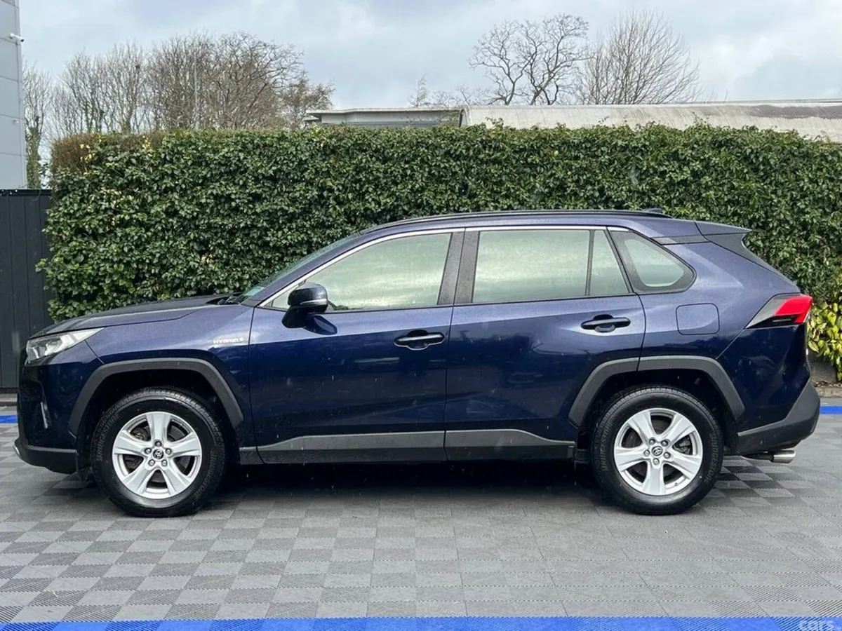 Toyota RAV4 SUV, Petrol Hybrid, 2022, Blue