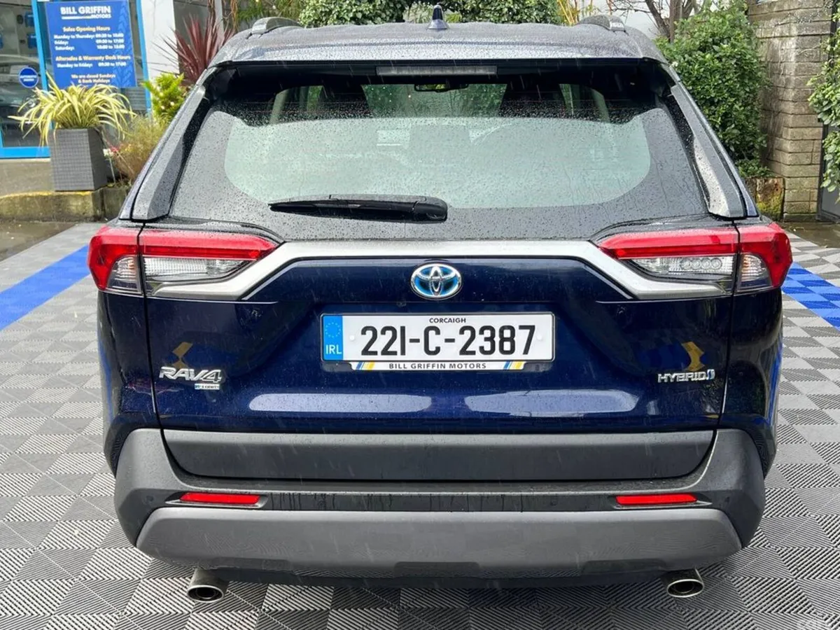 Toyota RAV4 SUV, Petrol Hybrid, 2022, Blue