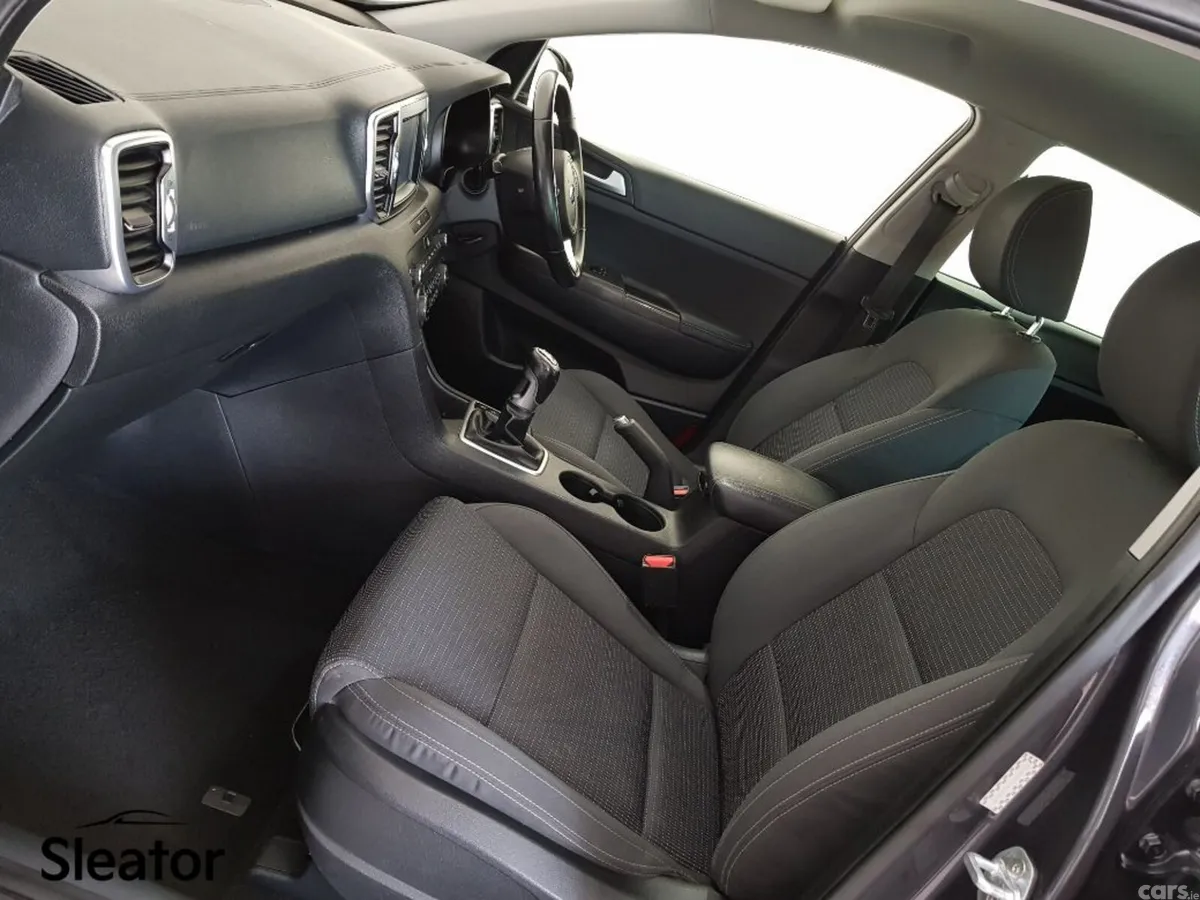 Kia Sportage Estate, Diesel, 2017, Silver