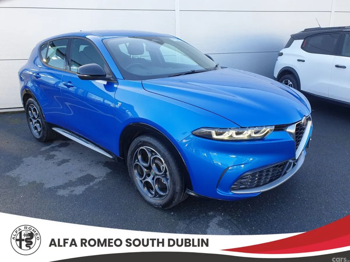 Alfa Romeo Tonale Hatchback, Petrol, 2024, Blue