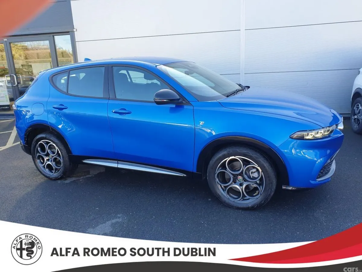 Alfa Romeo Tonale Hatchback, Petrol, 2024, Blue