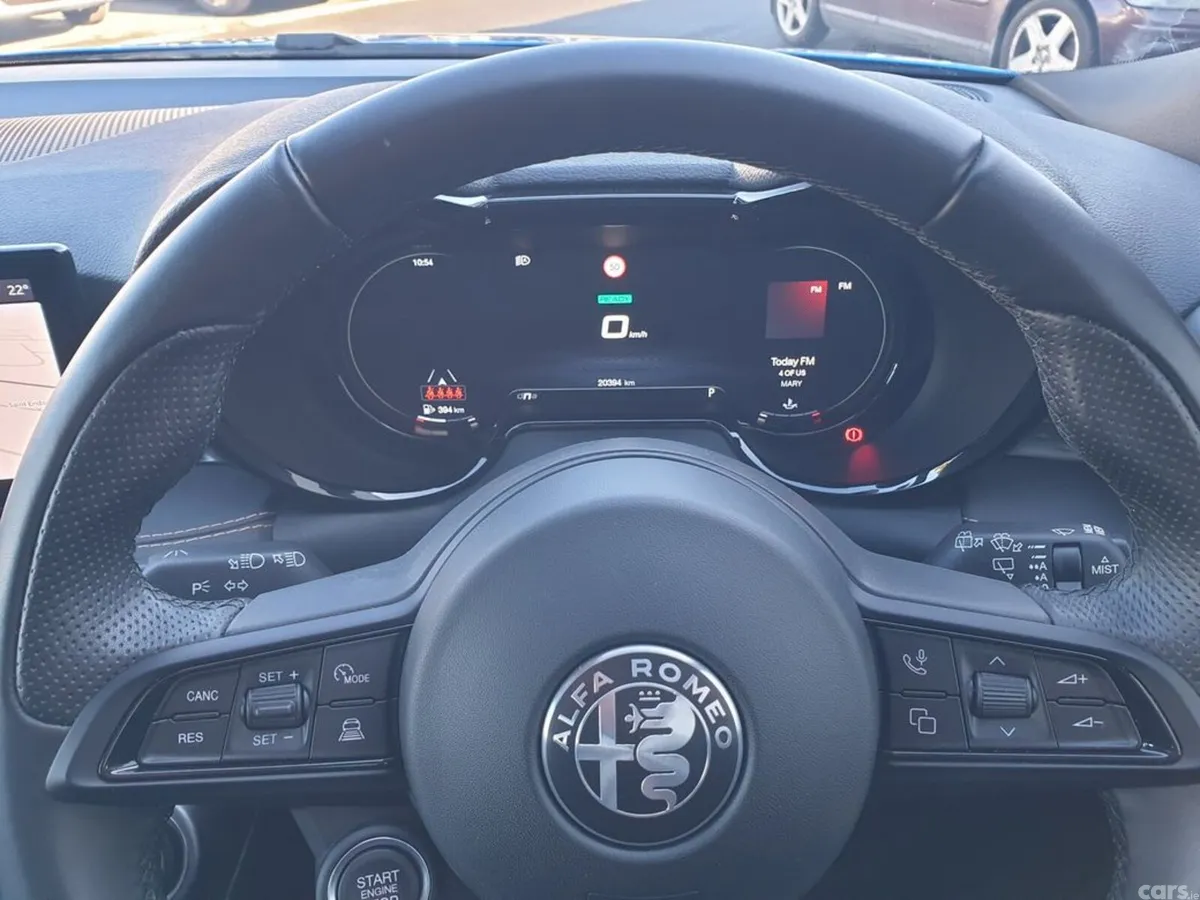 Alfa Romeo Tonale Hatchback, Petrol, 2024, Blue