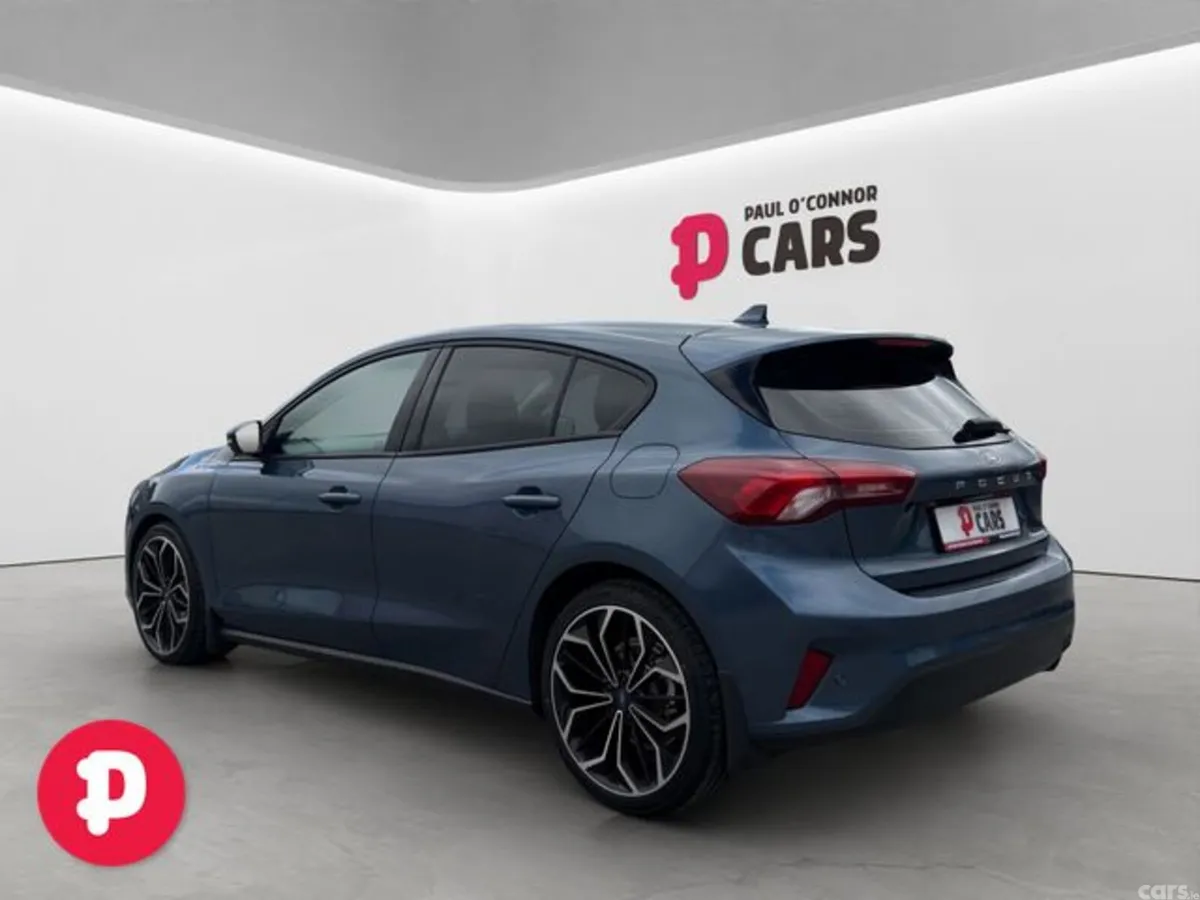 Ford Focus Hatchback, Diesel, 2023, Blue