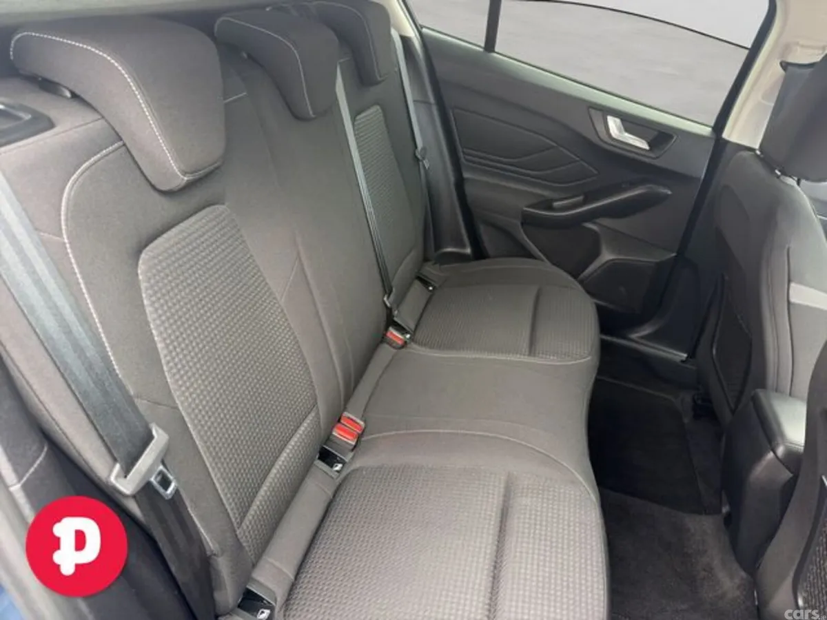 Ford Focus Hatchback, Diesel, 2023, Blue