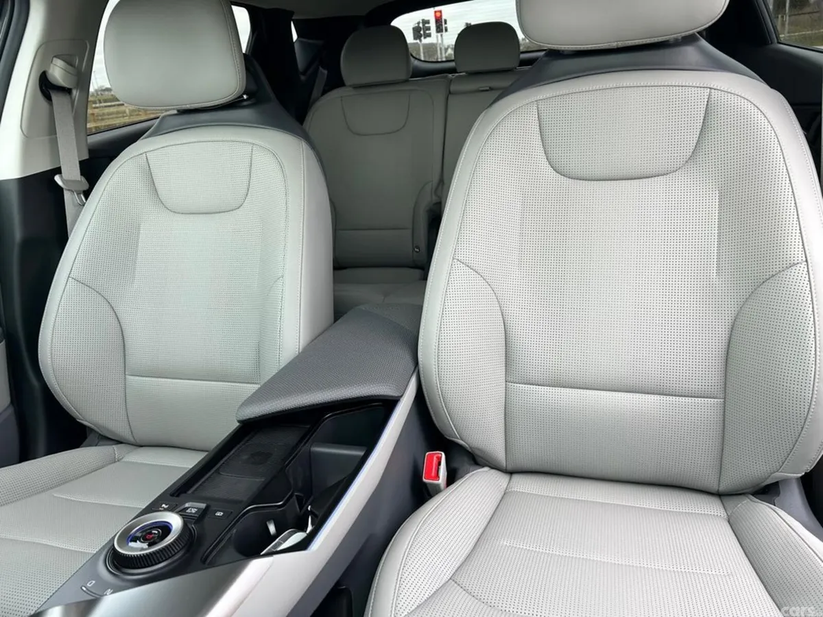 Kia EV6 Hatchback, Electric, 2027, Grey
