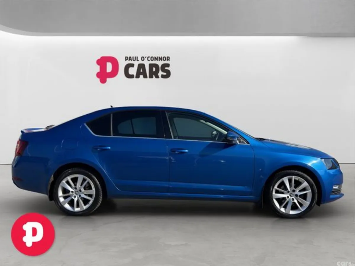 Skoda Octavia Saloon, Diesel, 2020, Blue