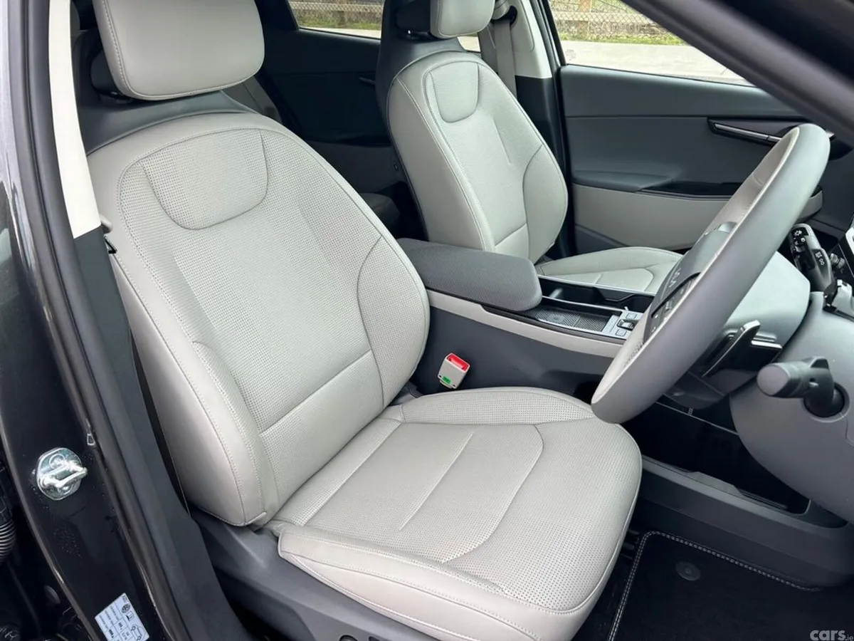 Kia EV6 Hatchback, Electric, 2027, Grey