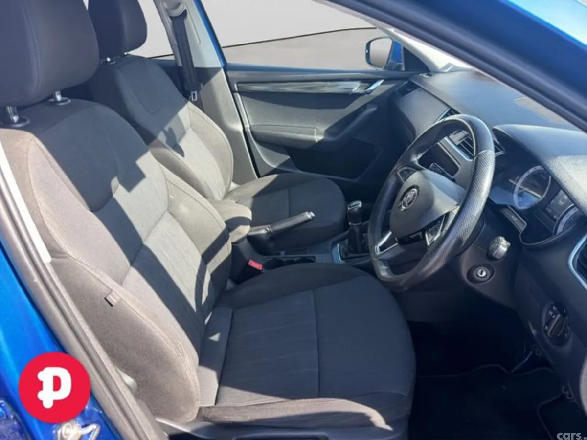 Skoda Octavia Saloon, Diesel, 2020, Blue