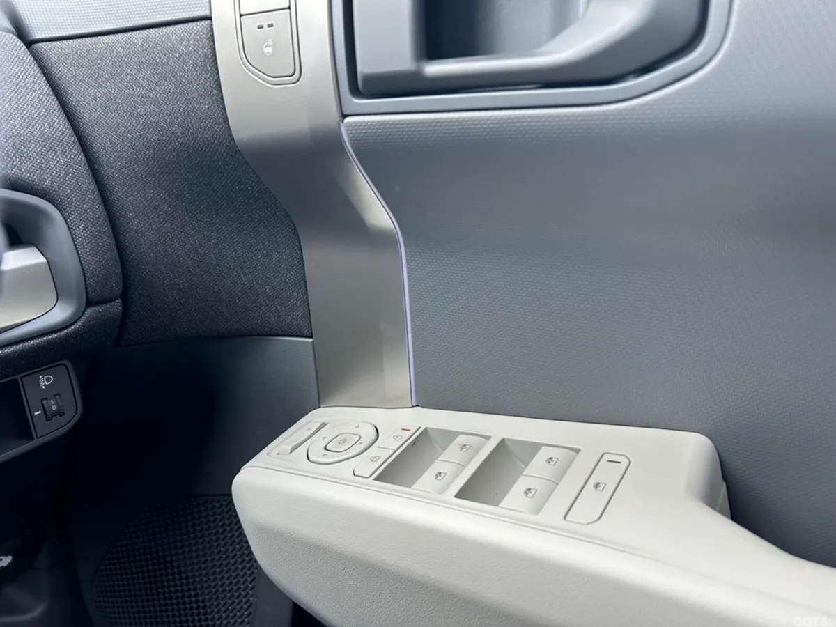 Kia EV3 SUV, Electric, 2027, White
