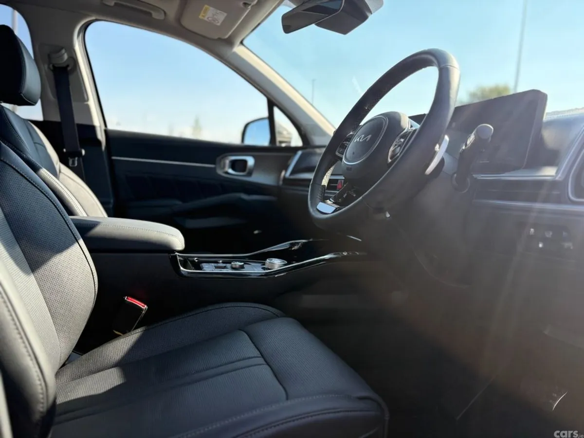 Kia Sorento SUV, Petrol Plug-in Hybrid, 2026, Grey