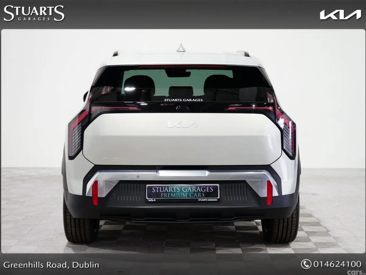 Kia EV3 SUV, Electric, 2027, Silver
