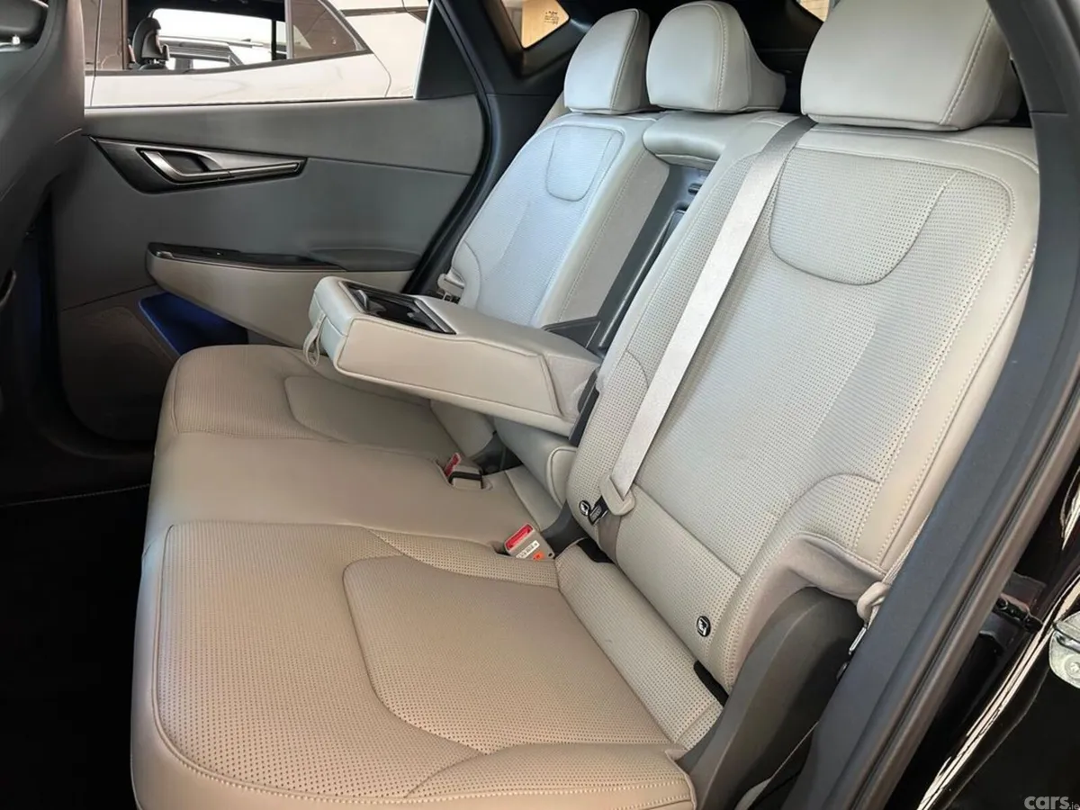 Kia EV6 Hatchback, Electric, 2027, White