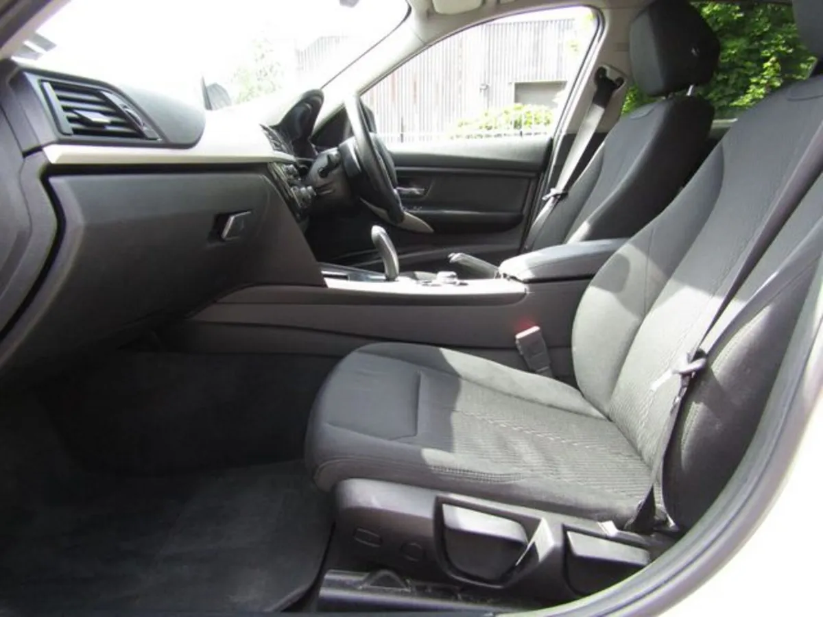 BMW 3-Series Saloon, Petrol Plug-in Hybrid, 2016, White