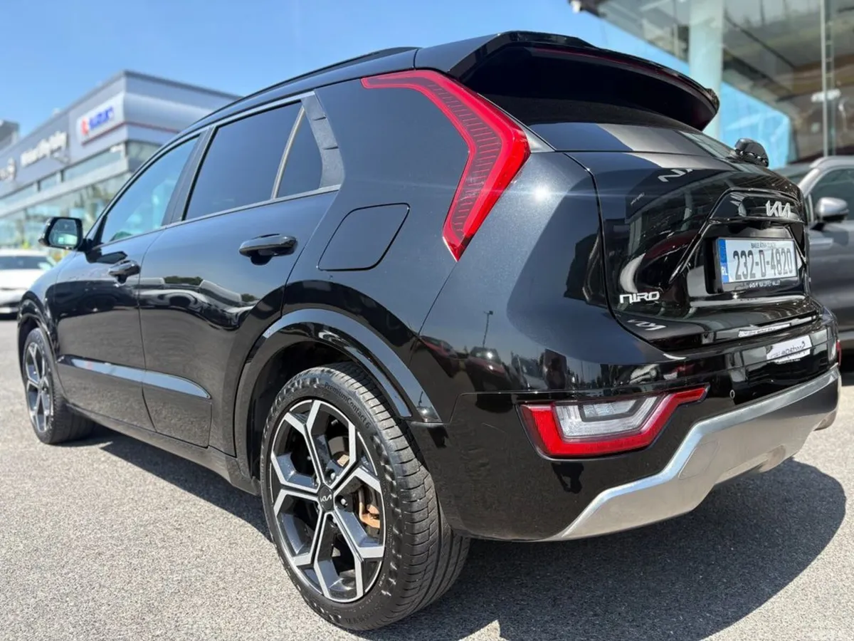 Kia Niro Estate, Petrol Hybrid, 2023, Black