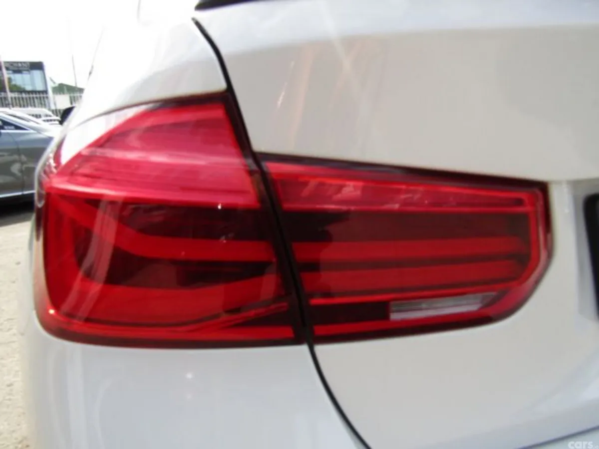 BMW 3-Series Saloon, Petrol Plug-in Hybrid, 2016, White