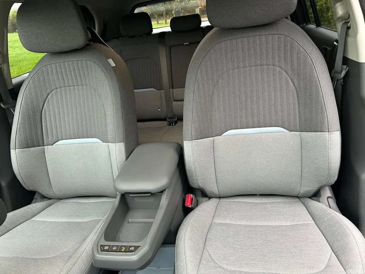 Kia EV3 SUV, Electric, 2027, Grey