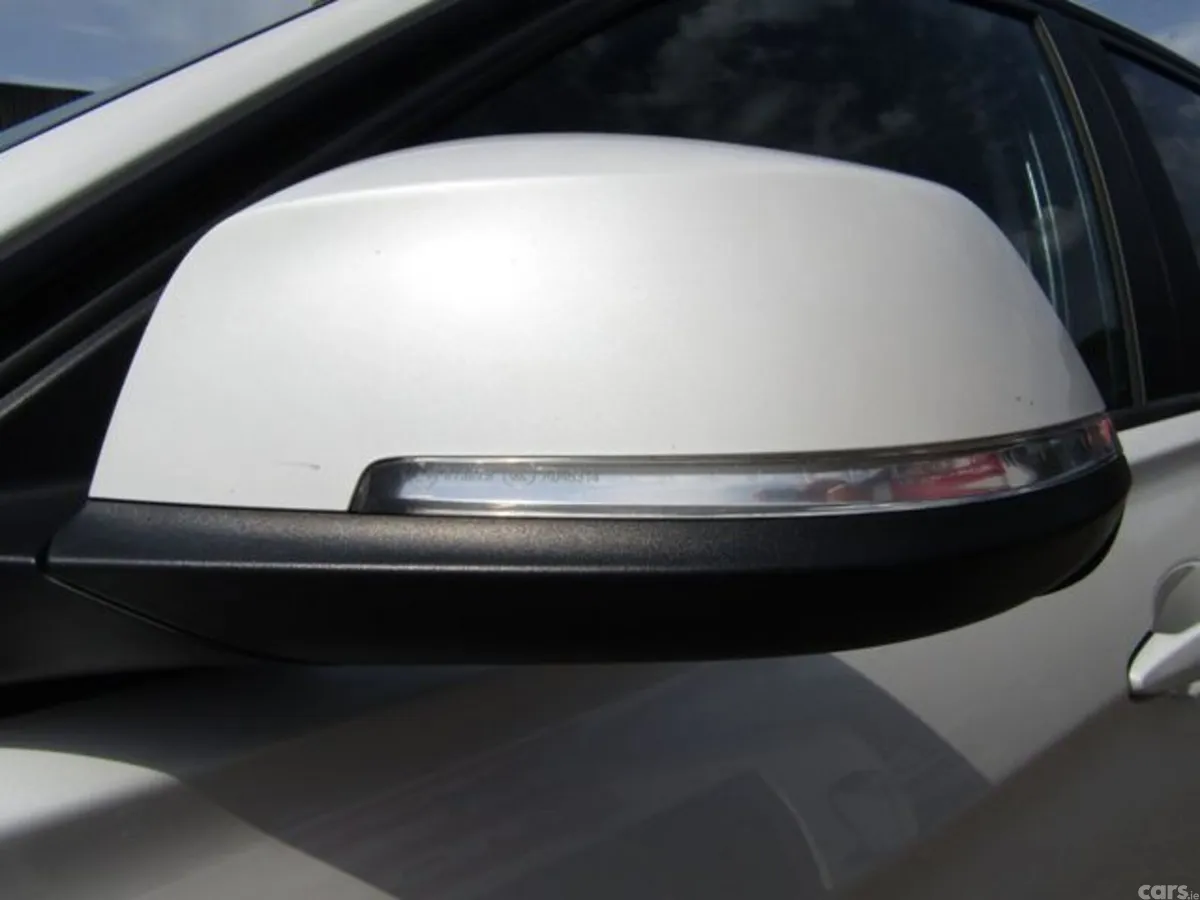 BMW 3-Series Saloon, Petrol Plug-in Hybrid, 2016, White