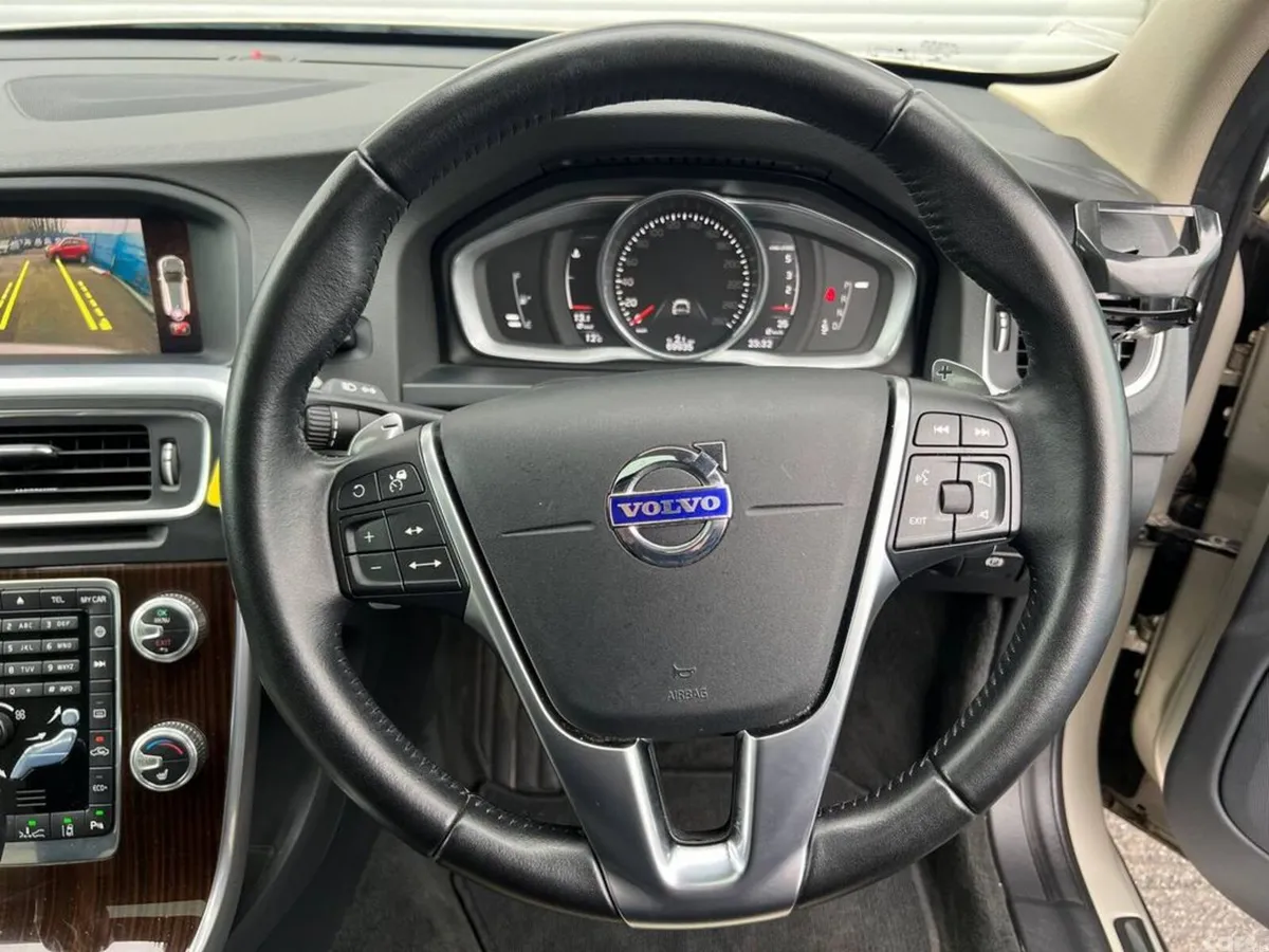 Volvo V60 Estate, Diesel, 2017, Gold