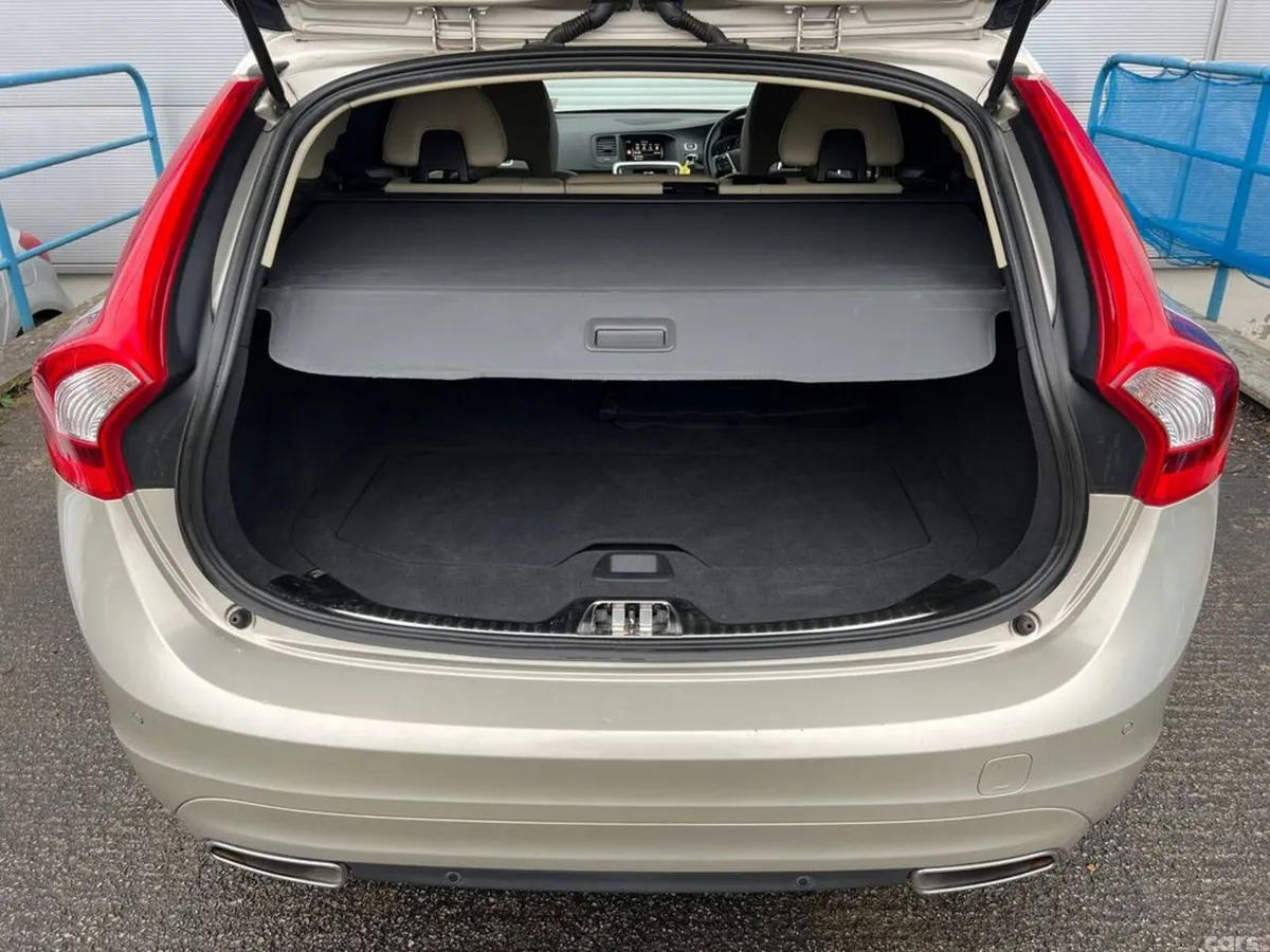 Volvo V60 Estate, Diesel, 2017, Gold