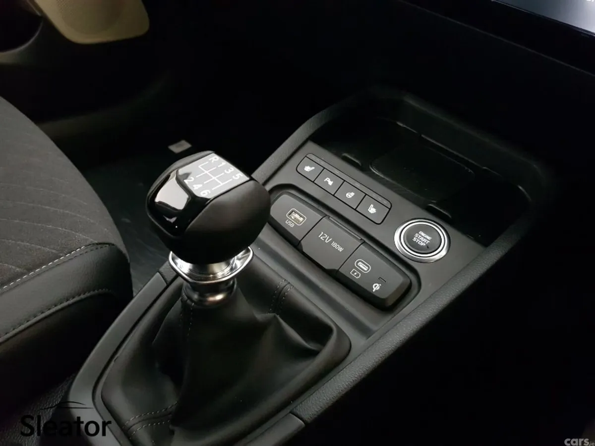 Kia Stonic SUV, Petrol Hybrid, 2026, Blue