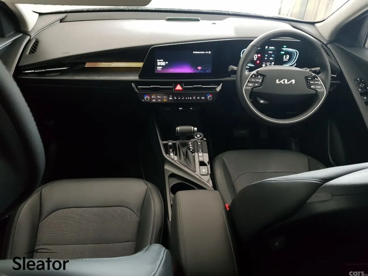 Kia Niro Estate, Petrol Plug-in Hybrid, 2025, Grey
