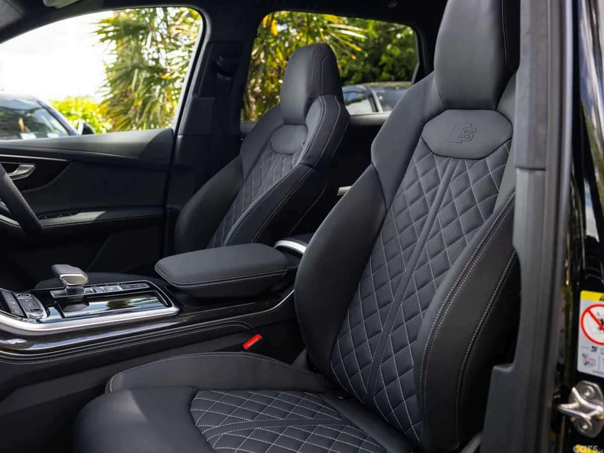 Audi Q7 SUV, Petrol Plug-in Hybrid, 2026, Black