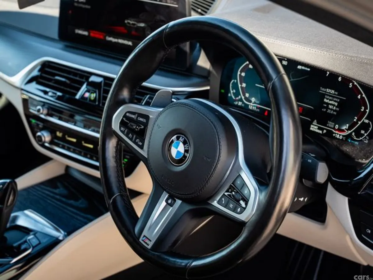 BMW 5-Series Saloon, Petrol Plug-in Hybrid, 2021, Black