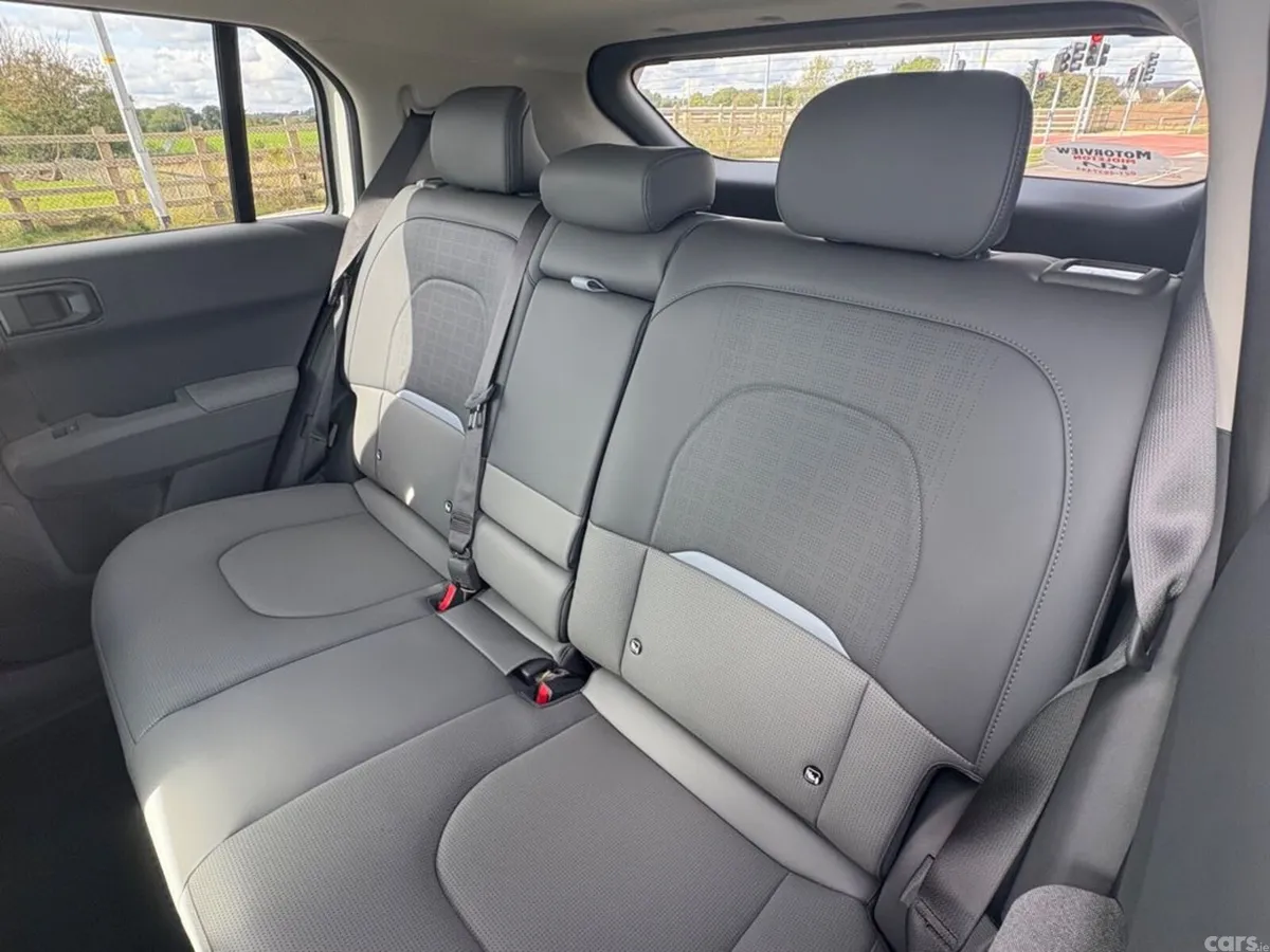 Kia EV3 SUV, Electric, 2027, White