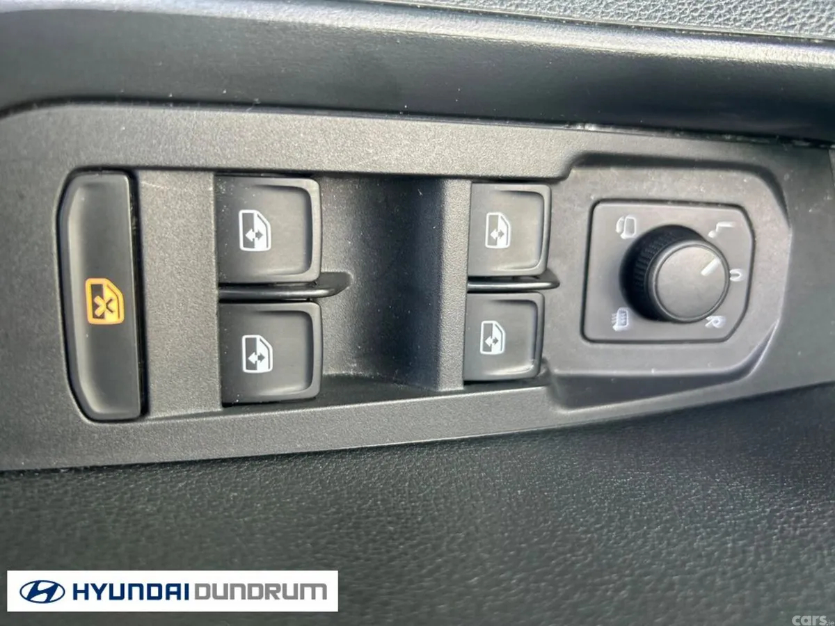 Skoda Karoq Estate, Petrol, 2023, Grey