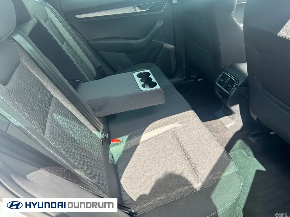 Skoda Karoq Estate, Petrol, 2023, Grey