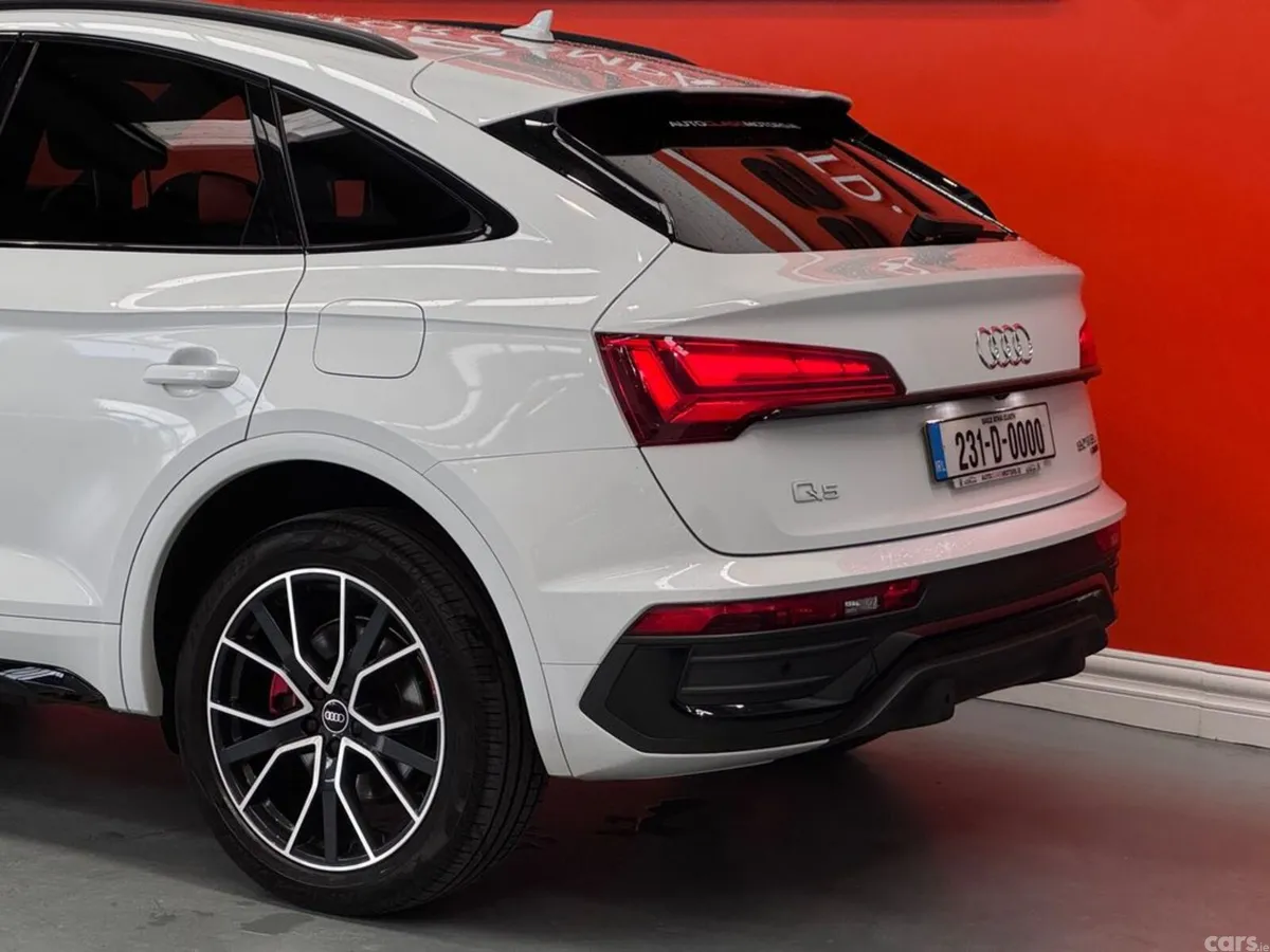 Audi Q5 Estate, Petrol Plug-in Hybrid, 2023, White