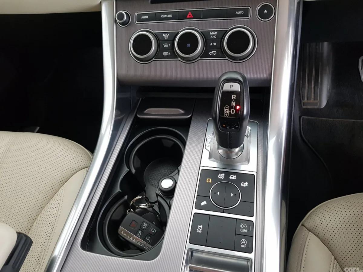 Land Rover Range Rover Sport Estate, Diesel, 2017, Red