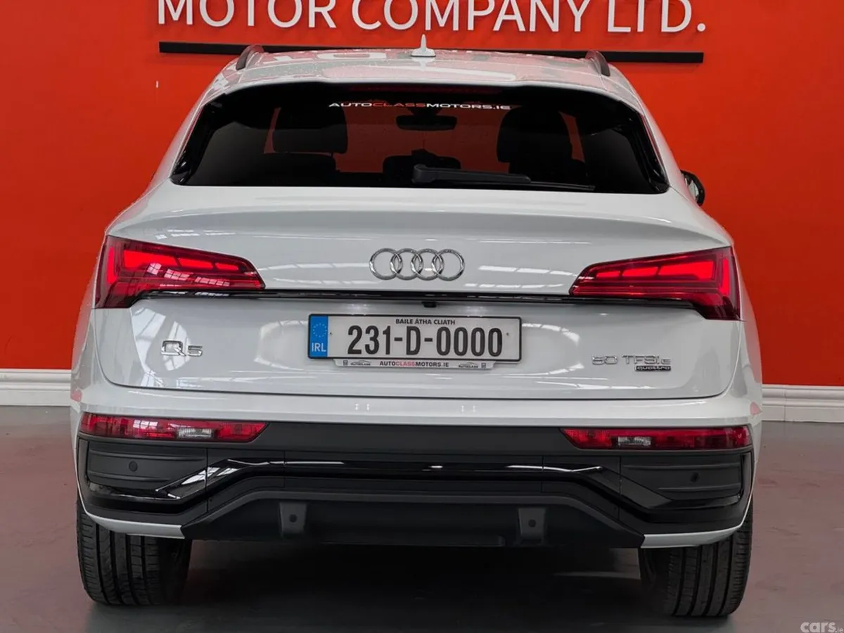 Audi Q5 Estate, Petrol Plug-in Hybrid, 2023, White