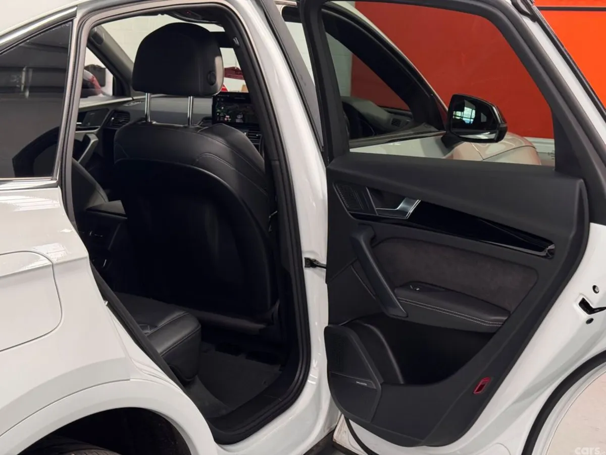 Audi Q5 Estate, Petrol Plug-in Hybrid, 2023, White