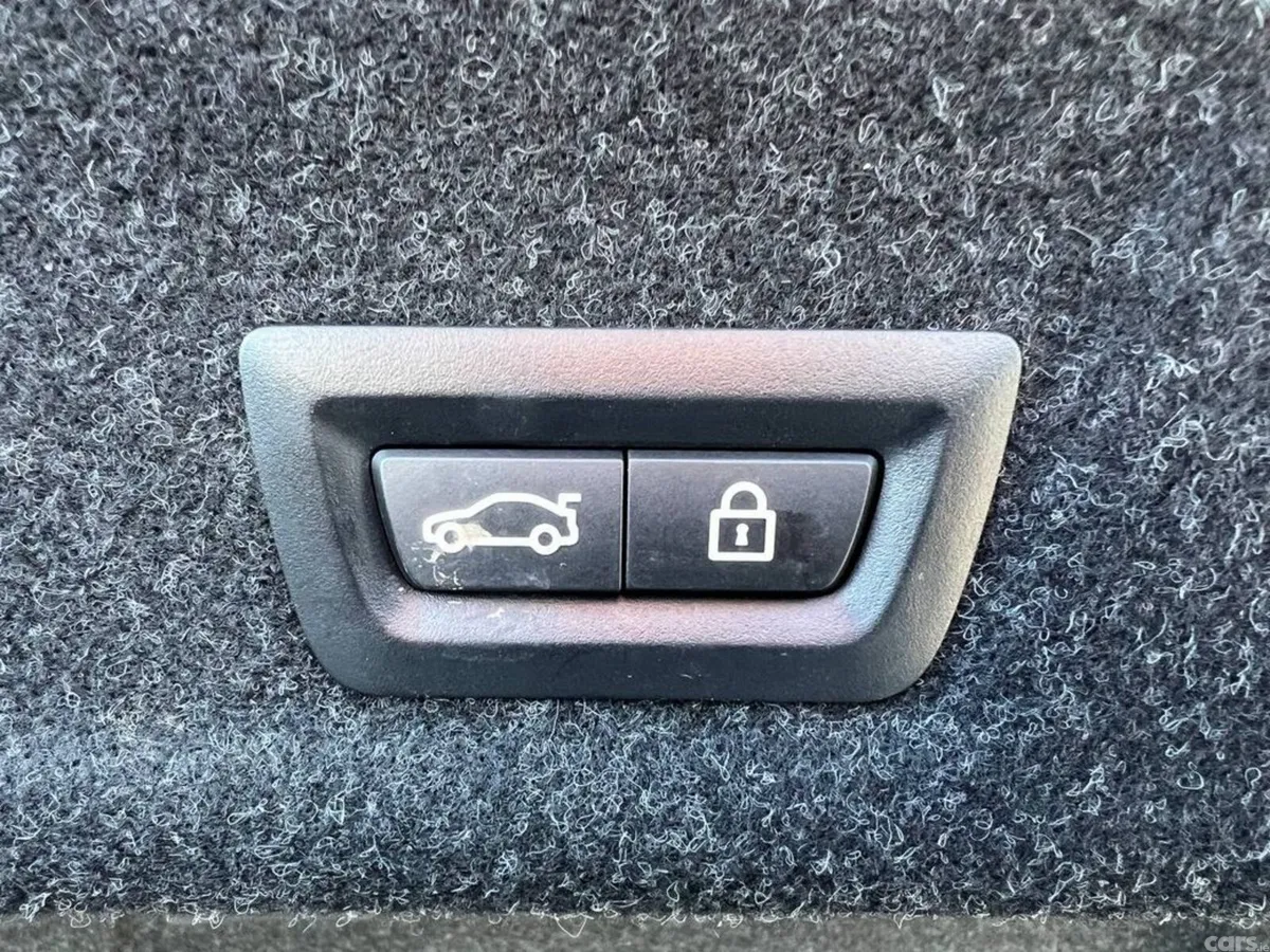 BMW 3-Series Saloon, Petrol Plug-in Hybrid, 2021, White