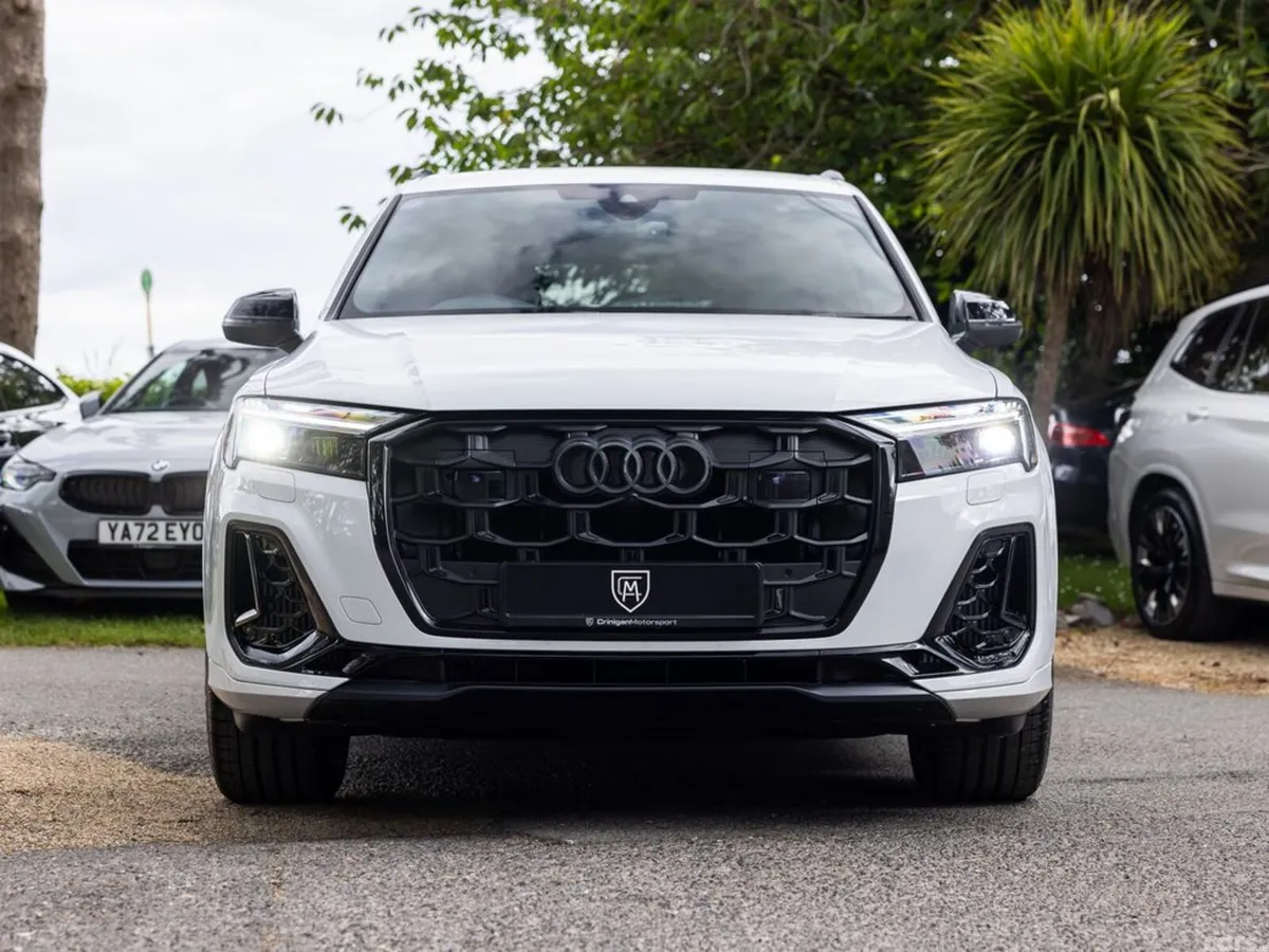 Audi Q7 SUV, Petrol Plug-in Hybrid, 2026, White