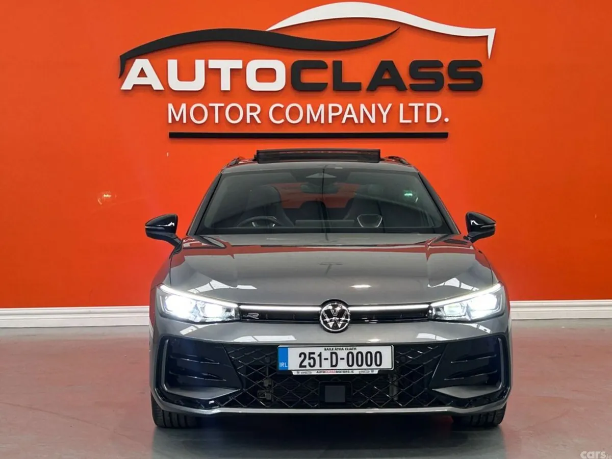 Volkswagen Passat Estate, Petrol Hybrid, 2025, Grey