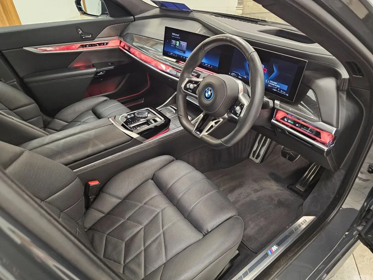 BMW 7-Series Saloon, Petrol Plug-in Hybrid, 2023, Grey