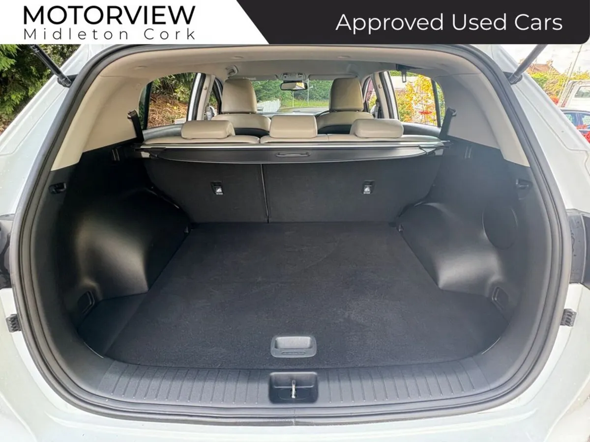 Kia Sportage SUV, Diesel Hybrid, 2021, White