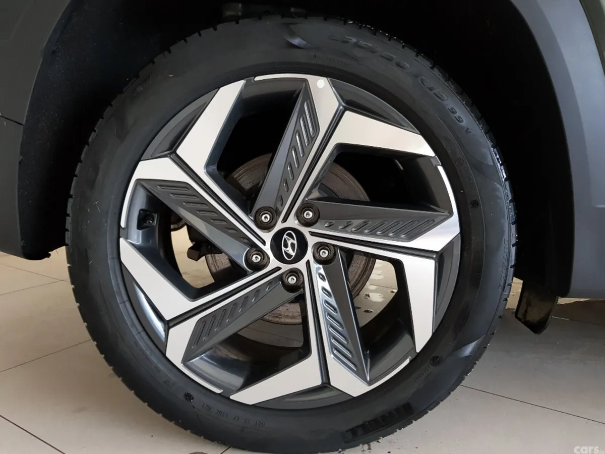Hyundai Tucson MPV, Petrol Plug-in Hybrid, 2023, Grey